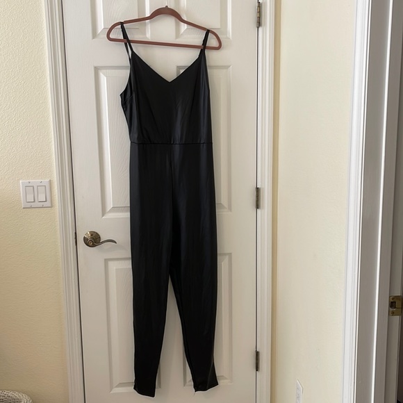 FashionNova plus size 1X black pleather jumpsuit - Picture 3 of 10